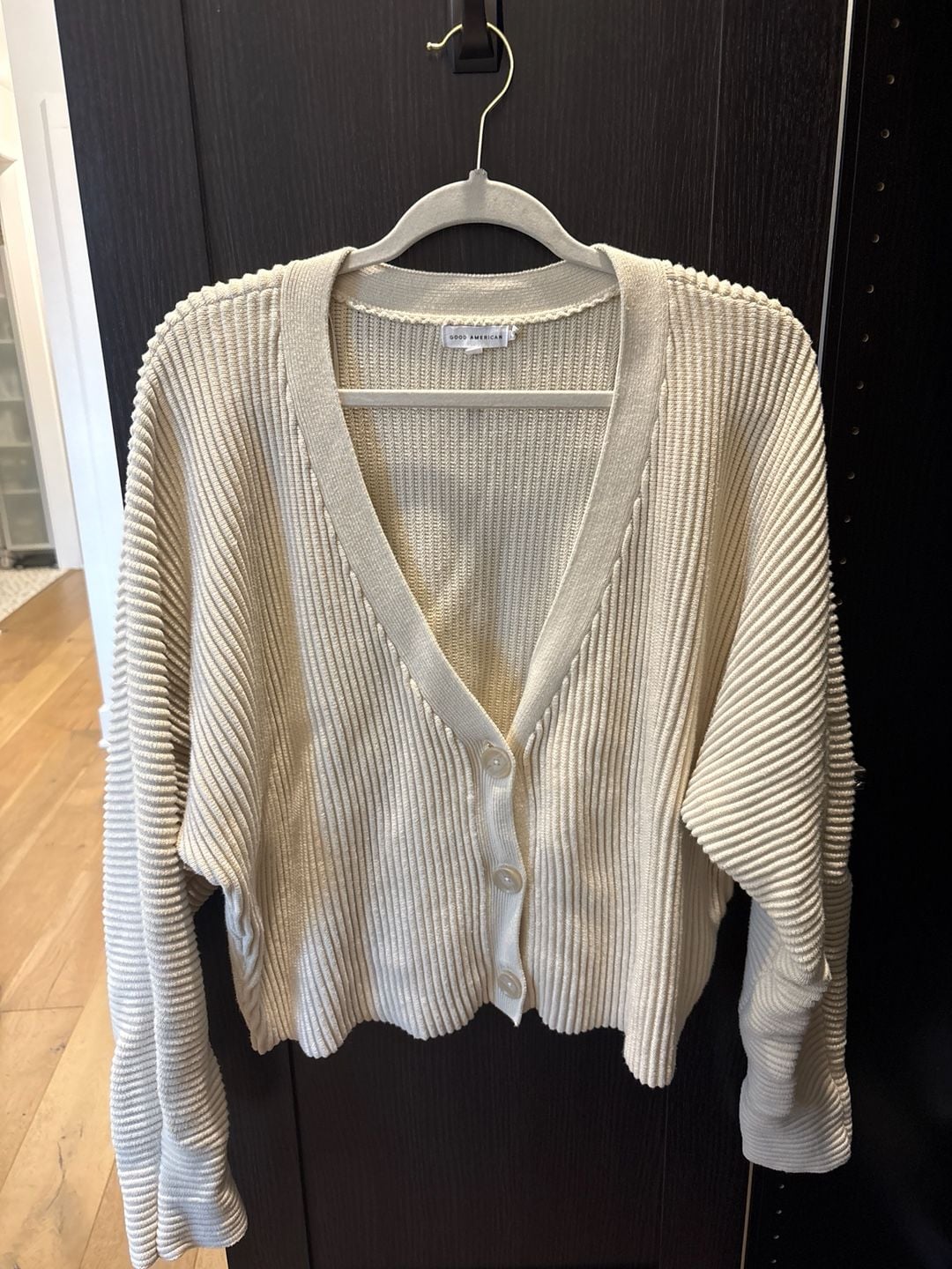 Good American Women's V-Neck Slouchy Ribbed Cardigan In Ivory